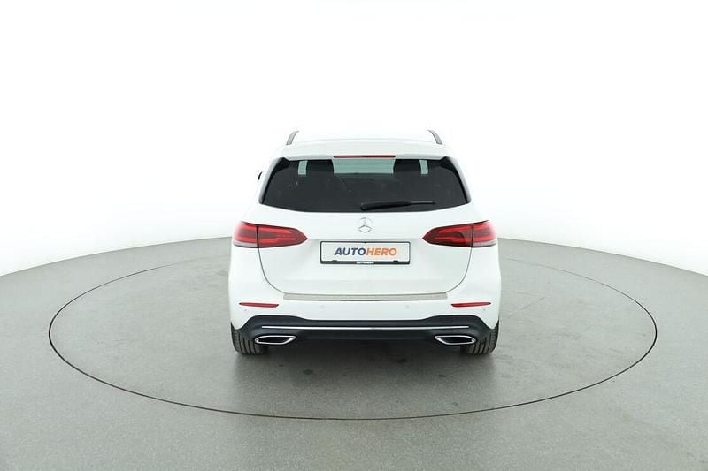 Gebraucht Mercedes B220 Progressive 190 PS (139 kW) 2019 Weiß Van / Kleinbus