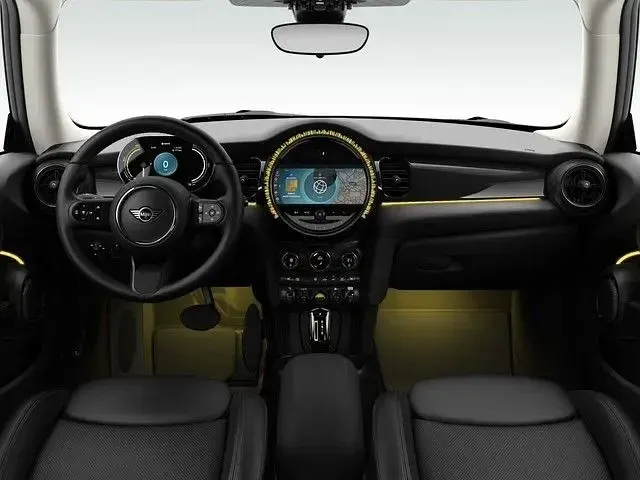 Gebraucht Mini Cooper SE Classic 135 kW (184 PS) 2022 Grün Kleinwagen