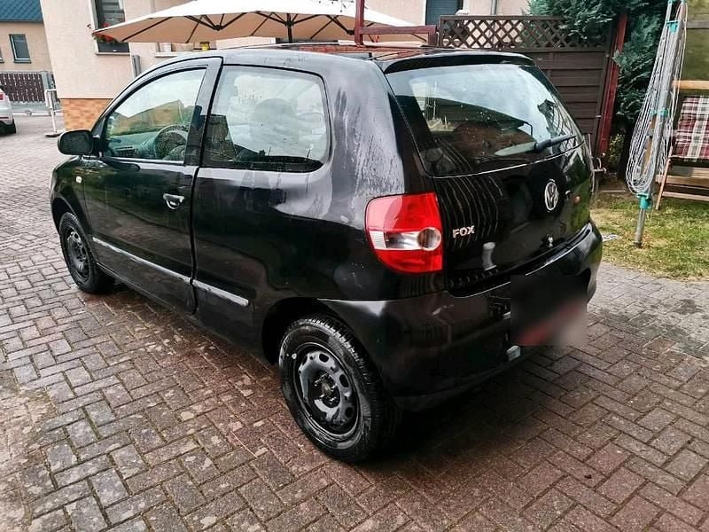 Usado VW Fox 52 HP (38 kW) 2006 Preto Citadino