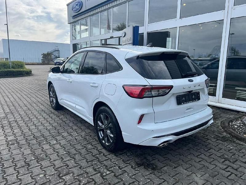 Gebraucht Ford Kuga ST-Line X 150 PS (110 kW) 2020 Frostweiß SUV