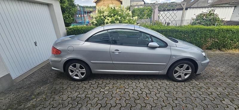 Gebraucht Peugeot 307 CC 136 PS (100 kW) 2004 Silber Cabrio