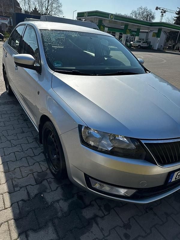 Gebraucht Skoda Rapid 116 PS (85 kW) 2016 Silber Kleinwagen