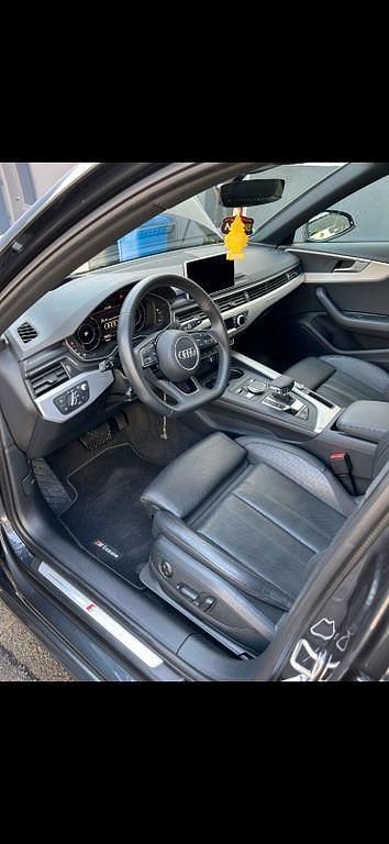 Gebraucht Audi A4 S-Line 231 PS (169 kW) 2019 Grau Kombi