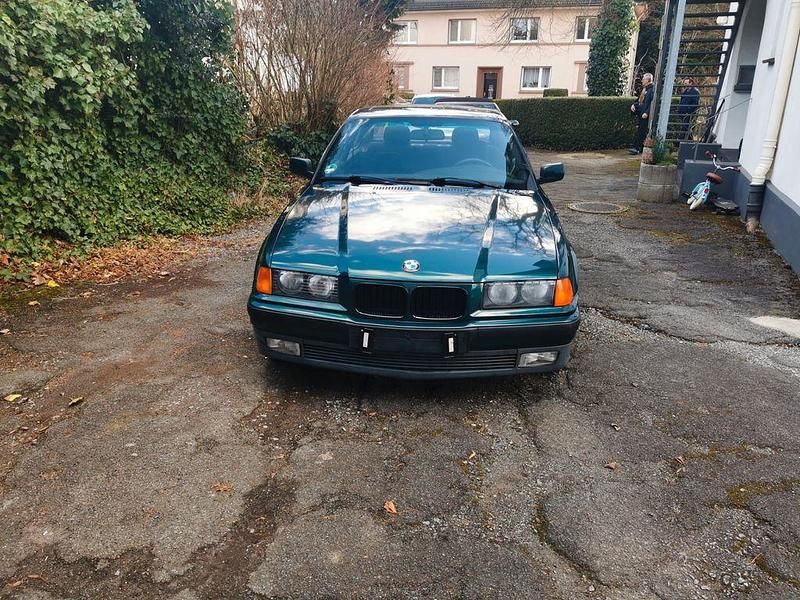 Brugt BMW 318 140 HK (102 kW) 1995 Grøn Coupe