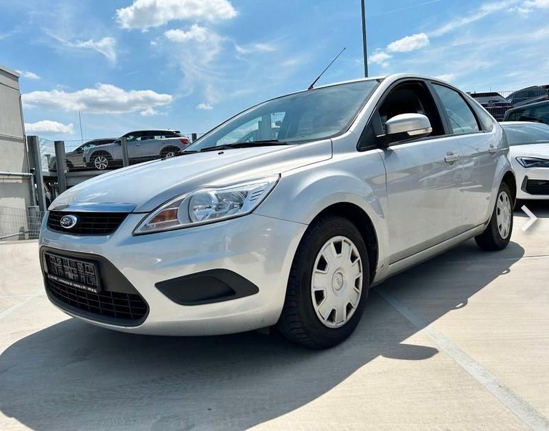 Brugt Ford Focus Style 80 HK (58 kW) 2009 Sølv Sedan