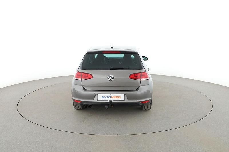 Second-hand VW Golf VII Highline 150 CP (110 kW) 2016 Gri Berlinǎ