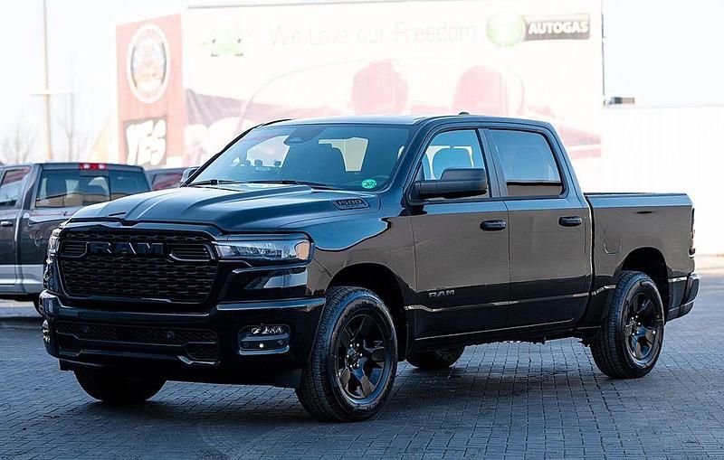 Neu Dodge Ram 420 PS (308 kW) 2025 Diamond black Pickup