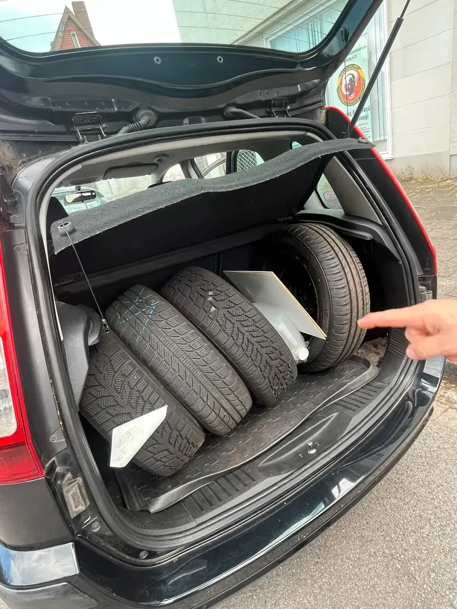 Gebraucht Ford Fusion 105 PS (77 kW) 2011 Schwarz Kleinwagen
