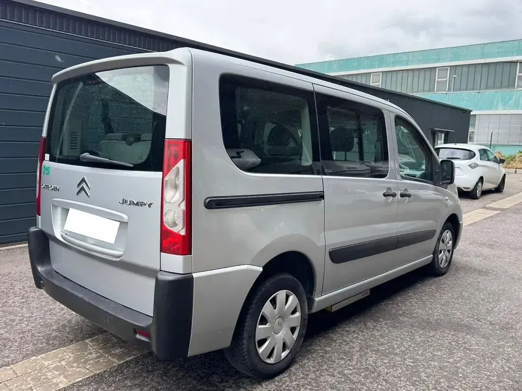 Gebraucht Citroën Jumpy 120 PS (88 kW) 2011 Silber Van / Kleinbus
