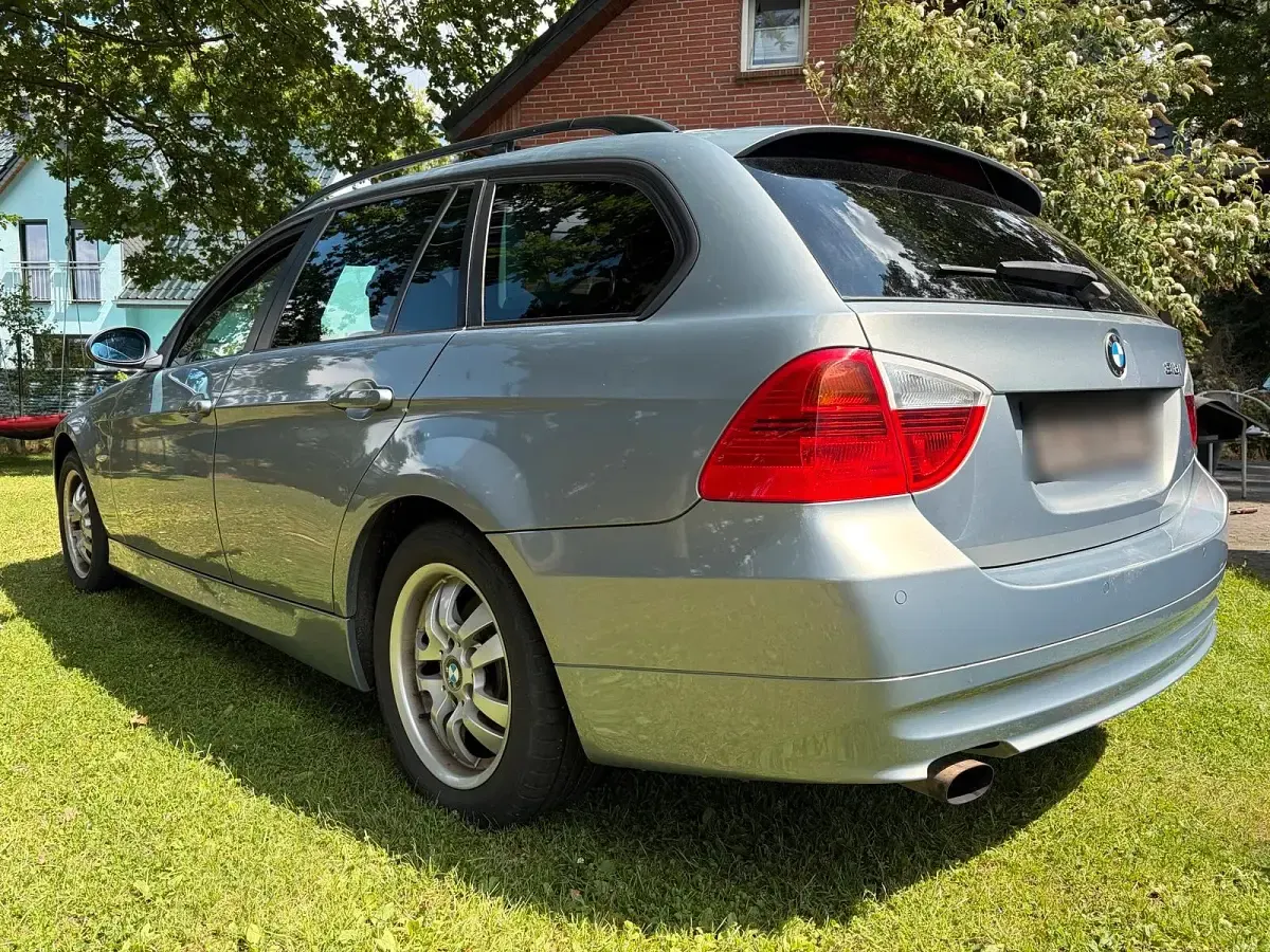 Gebraucht BMW 318 Advantage 129 PS (94 kW) 2006 Grau Kombi