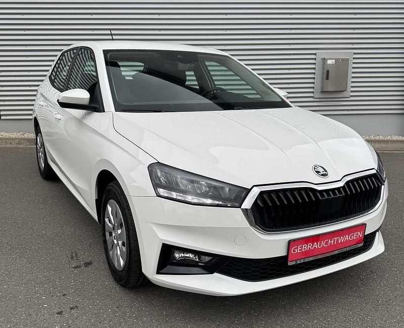 Gebraucht Skoda Fabia Selection 116 PS (85 kW) 2025 Candyweiss Kleinwagen
