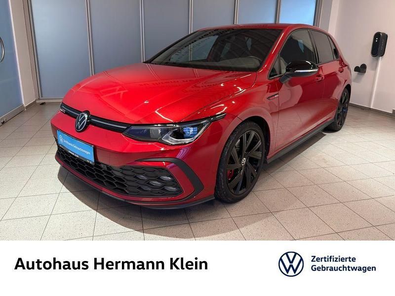 Rot Gebraucht 2023 VW Golf GTI Limousine | 32.880 € (Teuer) - Bild 1/3