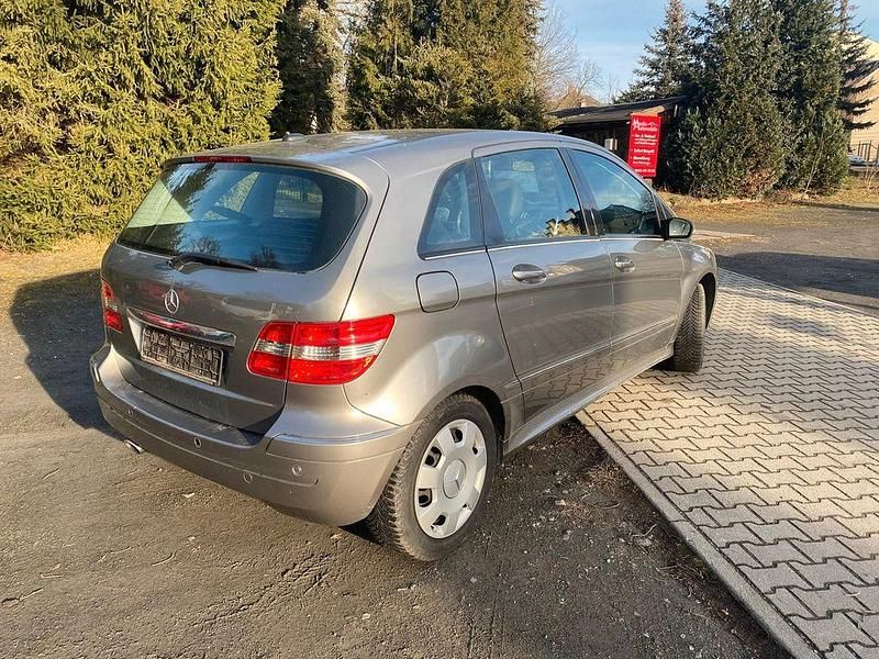 Gebraucht Mercedes 200 136 PS (100 kW) 2005 Grau Limousine