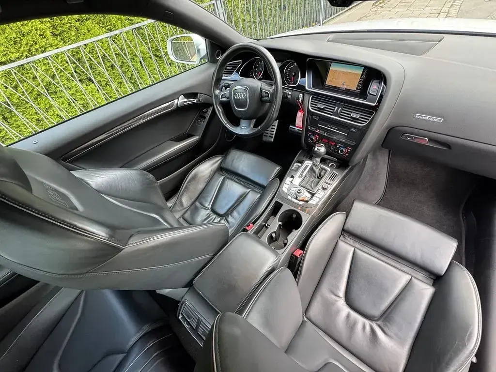 Gebraucht Audi RS5 Sport 450 PS (330 kW) 2010 Ibisweiß Coupé