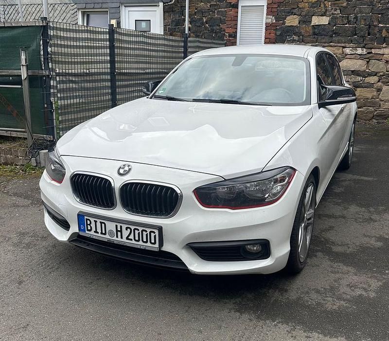 Gebraucht BMW 118 Performance 136 PS (100 kW) 2018 Weiß Kleinwagen