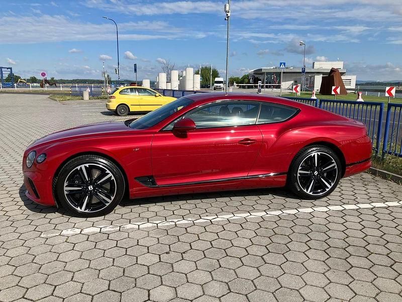 Gebraucht Bentley Continental GT 635 PS (467 kW) 2021 Rot