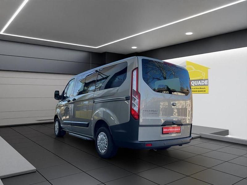 Gebraucht Ford Tourneo Trend 155 PS (114 kW) 2013 Silber Kombi