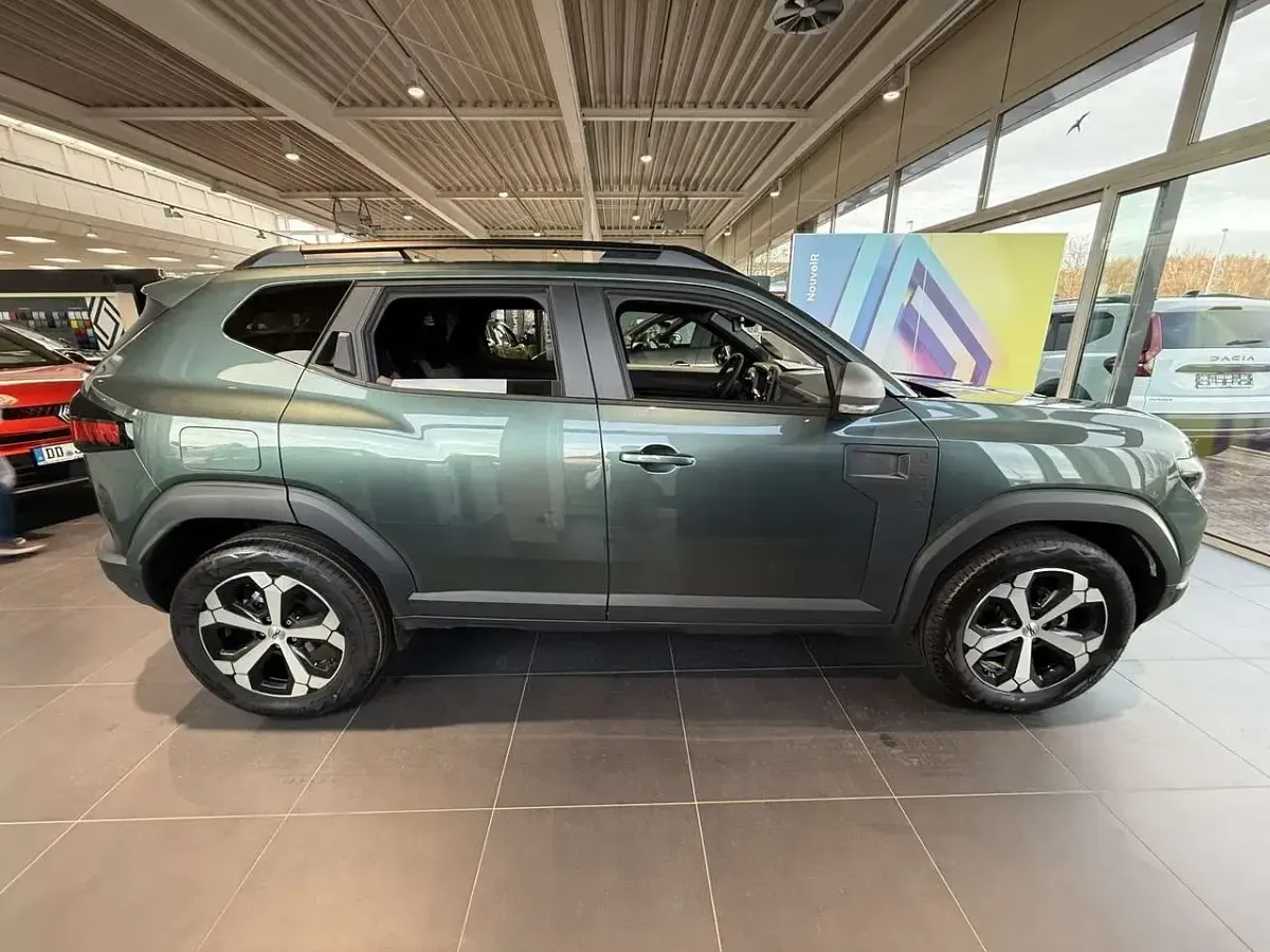 Nowe Dacia Duster Journey 140 KM (102 kW) 2026 Zielony SUV