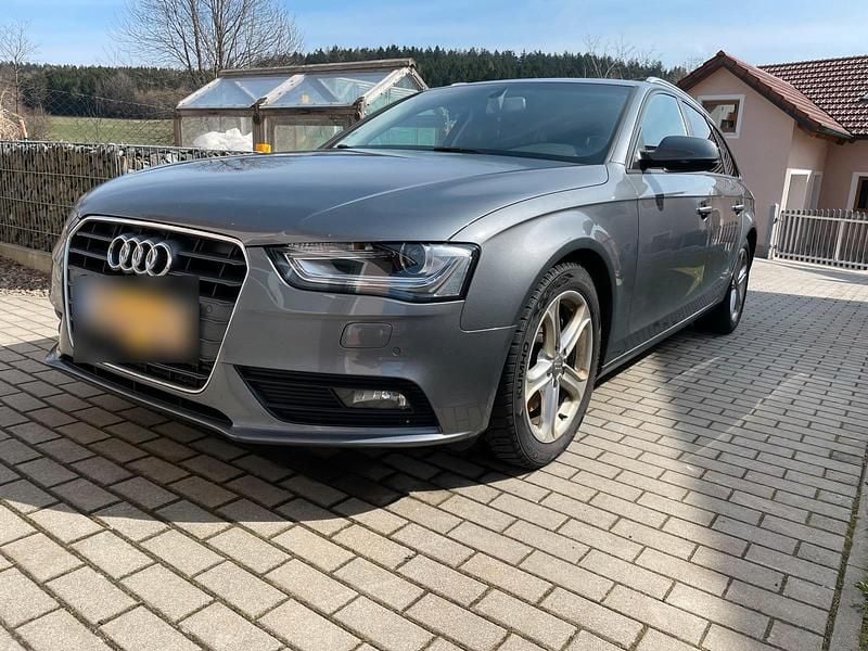 Gebraucht Audi A4 204 PS (150 kW) 2014 Grau Kombi