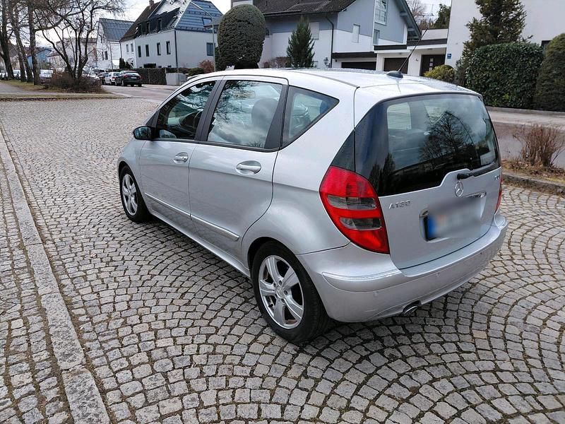 Gebraucht Mercedes A180 Avantgarde 108 PS (79 kW) 2007 Silber Kleinwagen