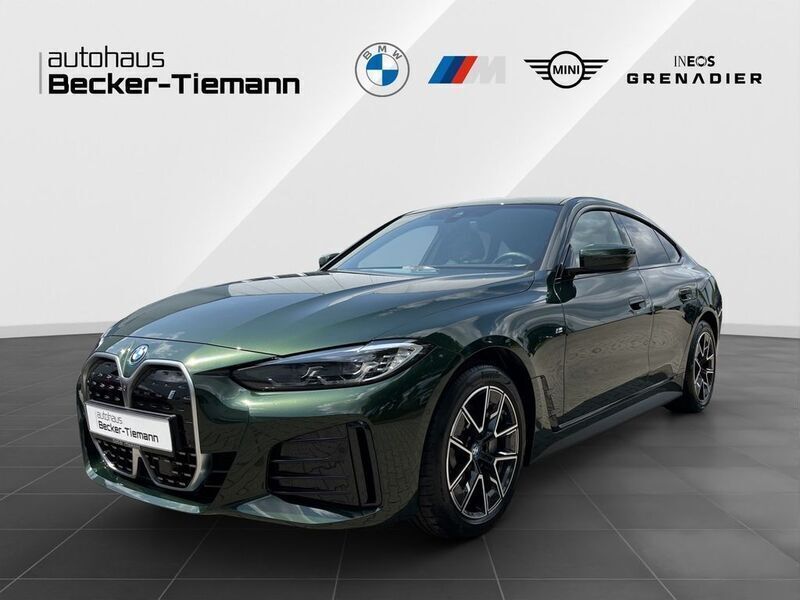 Sanremo green Gebraucht 2024 BMW i4 Shadowline Limousine | 48.709 € (Fairer Preis) - Bild 1/4