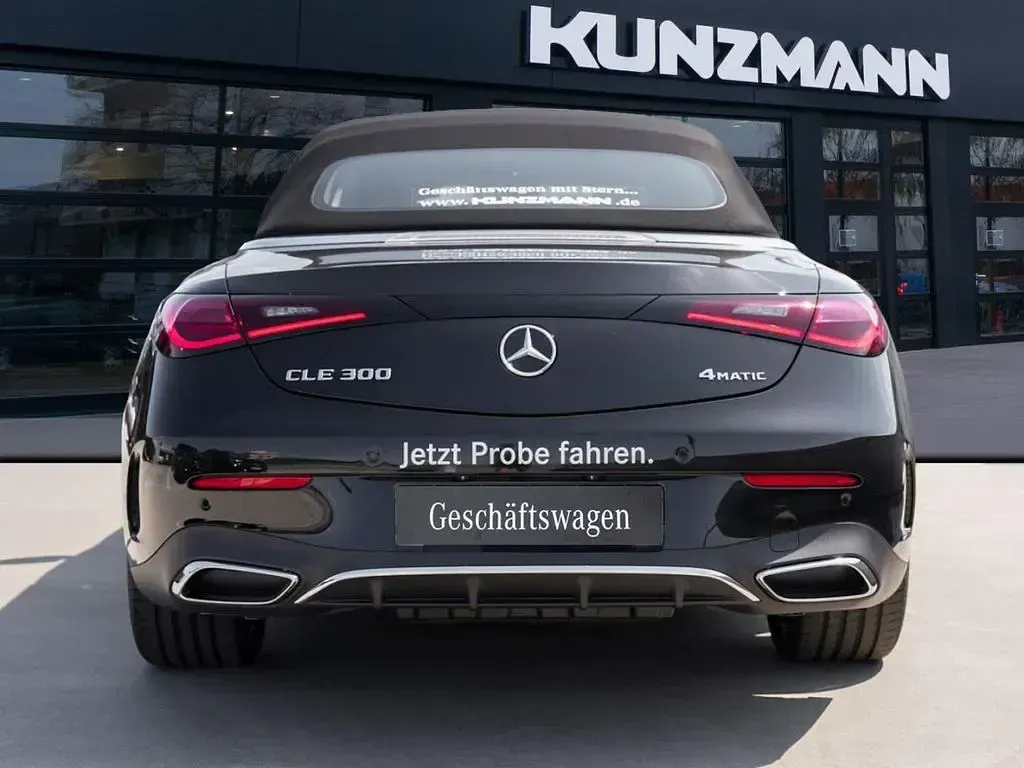 Gebraucht Mercedes CLE300 AMG 258 PS (189 kW) 2026 Obsidianschwarz metallic Cabrio