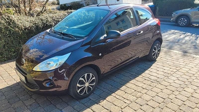 Gebraucht Ford Ka Ambiente 69 PS (50 kW) 2011 Violett Kleinwagen