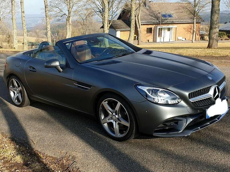 Gebraucht Mercedes SLC300 245 PS (180 kW) 2016 Grau Cabrio