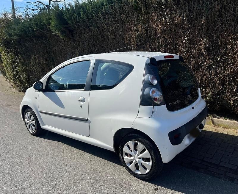 Gebraucht Citroën C1 69 PS (50 kW) 2010 Weiß Kleinwagen