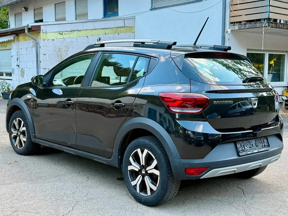 Gebraucht Dacia Sandero Stepway 91 PS (66 kW) 2021 Schwarz Kleinwagen
