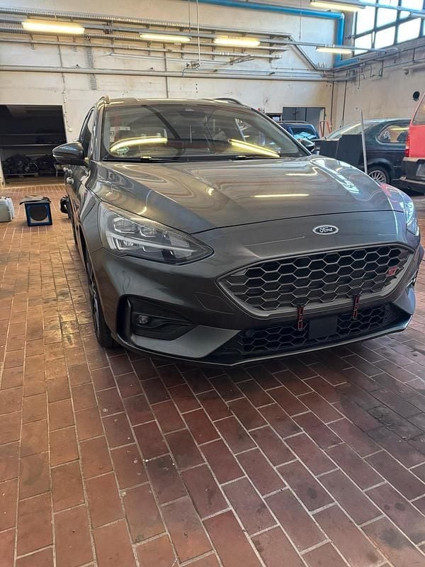 Ford Focus Turnier St 280 Ps