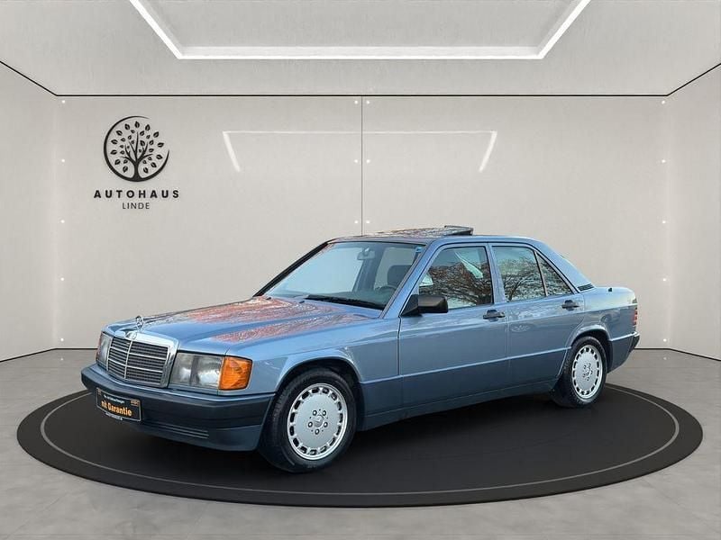 Blau Gebraucht 1990 Mercedes 190 Limousine | 13.990 € - Bild 1/4