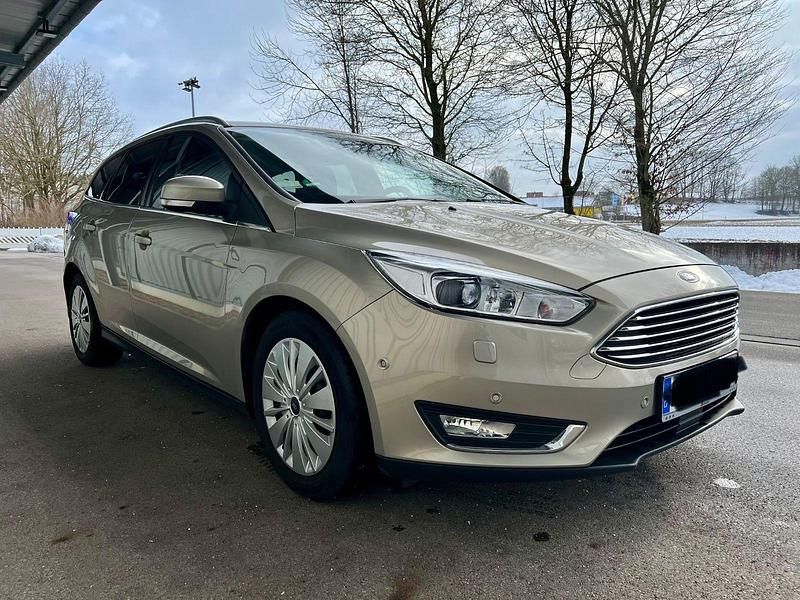 Używany Ford Focus Titanium 182 KM (133 kW) 2015 Srebrny Kombi