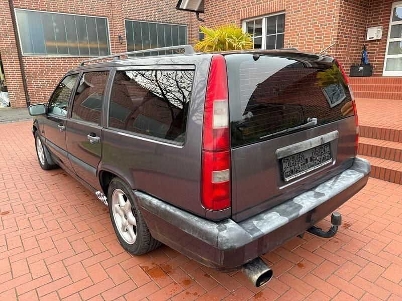 Gebraucht Volvo 850 SE 144 PS (105 kW) 1995 Schwarz Kombi