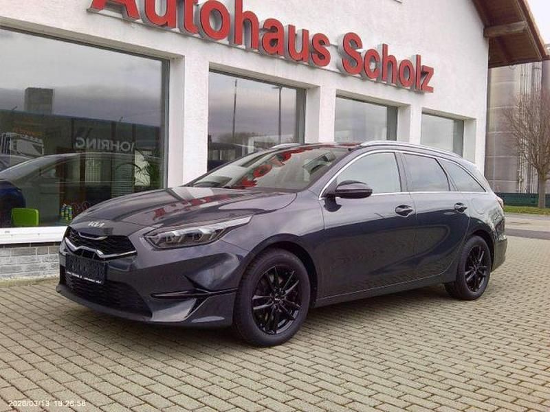 Gebraucht Kia Ceed Vision 160 PS (117 kW) 2022 (h8g) dark penta metal m (metallic) Kleinwagen