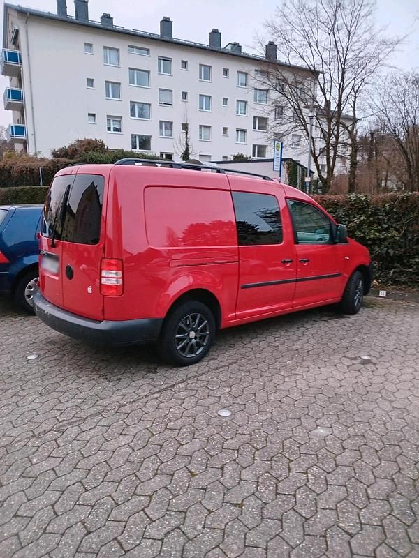Gebraucht VW Caddy 105 PS (77 kW) 2013 Rot Van / Kleinbus