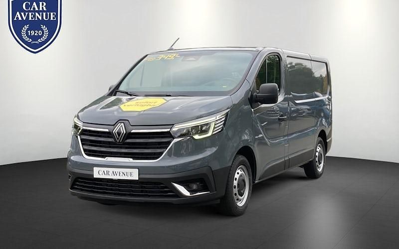 Neu Renault Trafic Komfort 131 PS (96 kW) 2025 Grau Van / Kleinbus