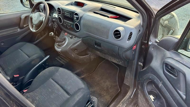 Gebraucht Citroën Berlingo 98 PS (72 kW) 2011 Schwarz Van / Kleinbus