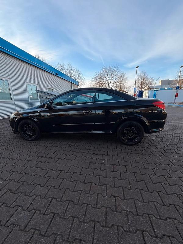 Gebraucht Opel Astra Cabriolet 140 PS (102 kW) 2007 Schwarz Cabrio
