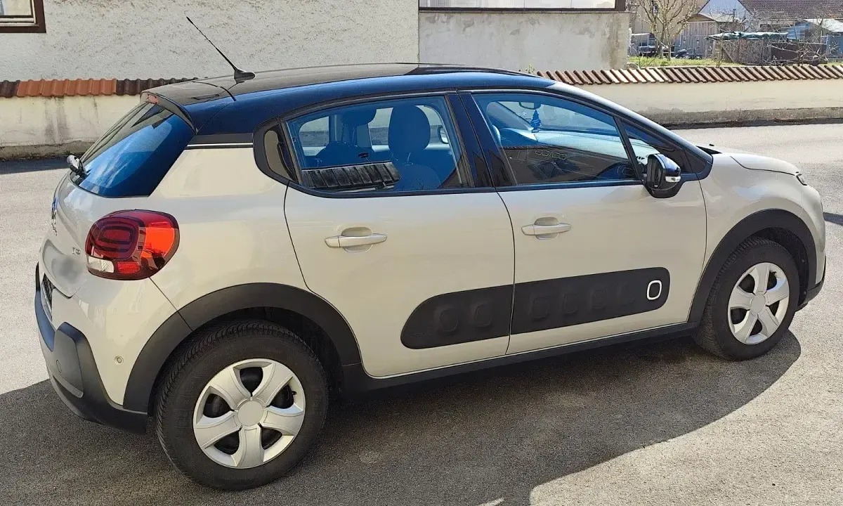 Gebraucht Citroën C3 PureTech 110 PS (80 kW) 2018 Grau Kleinwagen
