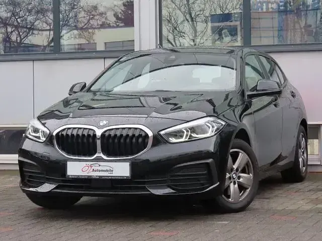 Gebraucht BMW 118 Advantage 136 PS (100 kW) 2022 Schwarz Kleinwagen