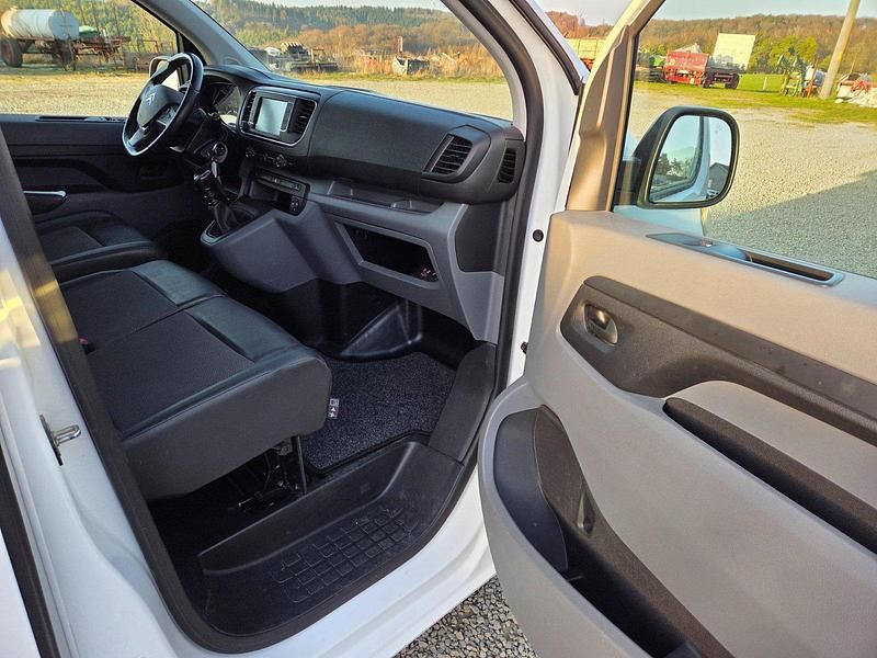 Gebraucht Citroën Jumpy 122 PS (89 kW) 2021 Weiß Van / Kleinbus