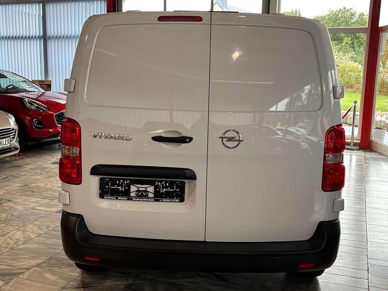 Gebraucht Opel Vivaro Edition 120 PS (88 kW) 2023 Weiß Van / Kleinbus