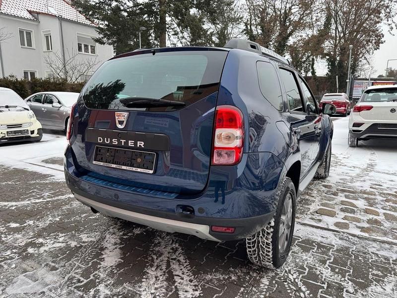 Gebraucht Dacia Duster Celebration 125 PS (91 kW) 2015 Blau SUV