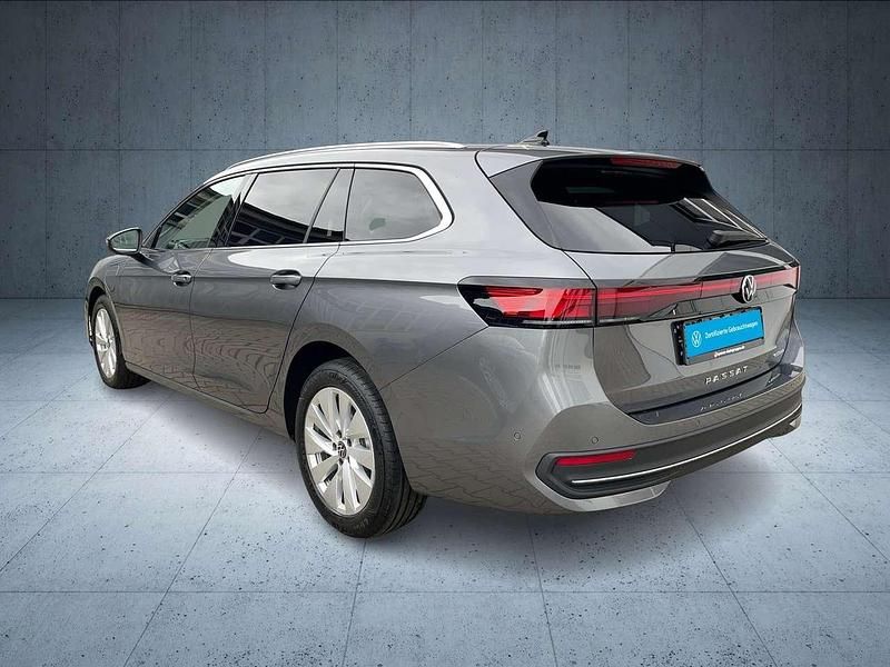Gebraucht VW Passat Business 150 PS (110 kW) 2025 Diabasgrau metallic Kombi