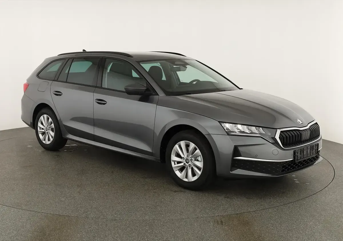 Neu Skoda Octavia Selection 150 PS (110 kW) 2026 Graphite grau metallic Kombi