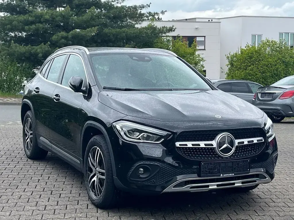 Gebraucht Mercedes GLA250 Progressive 218 PS (160 kW) 2021 Schwarz SUV