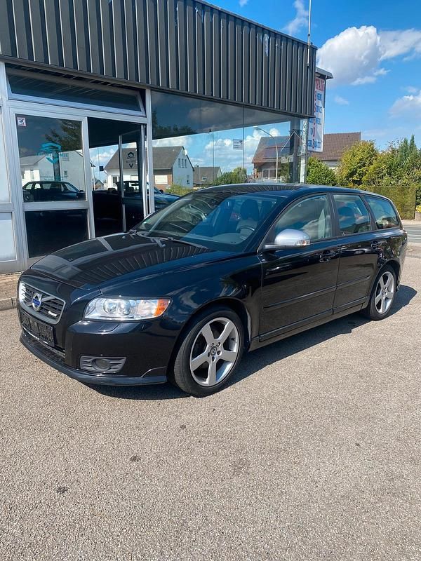 Gebraucht Volvo V50 120 PS (88 kW) 2011 Schwarz Kombi