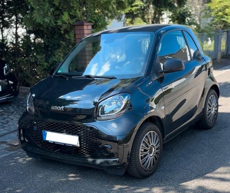 Schwarz Gebraucht 2022 Smart ForTwo Electric Drive Coupé | 9.900 € (Fairer Preis) - Bild 1/4