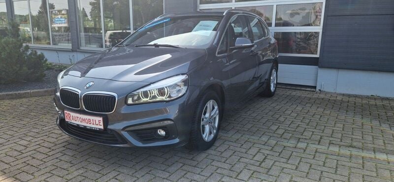 Grau Gebraucht 2017 BMW 216 Active Tourer Advantage Van / Kleinbus | 14.800 € (Etwas zu teuer) - Bild 1/4